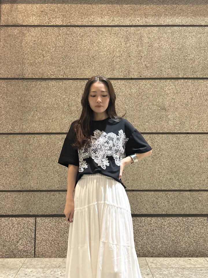 GRACE CONTINENTAL ERINA KATO コーディネート画像