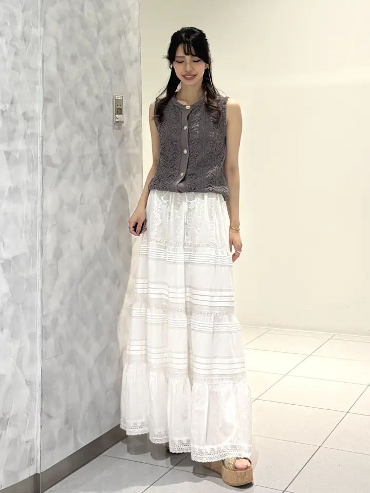 GRACE CONTINENTAL FUKUSHIMA YURIE コーディネート画像