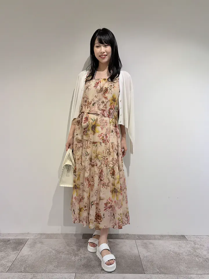 GRACE CONTINENTAL 端場 わかな コーディネート画像