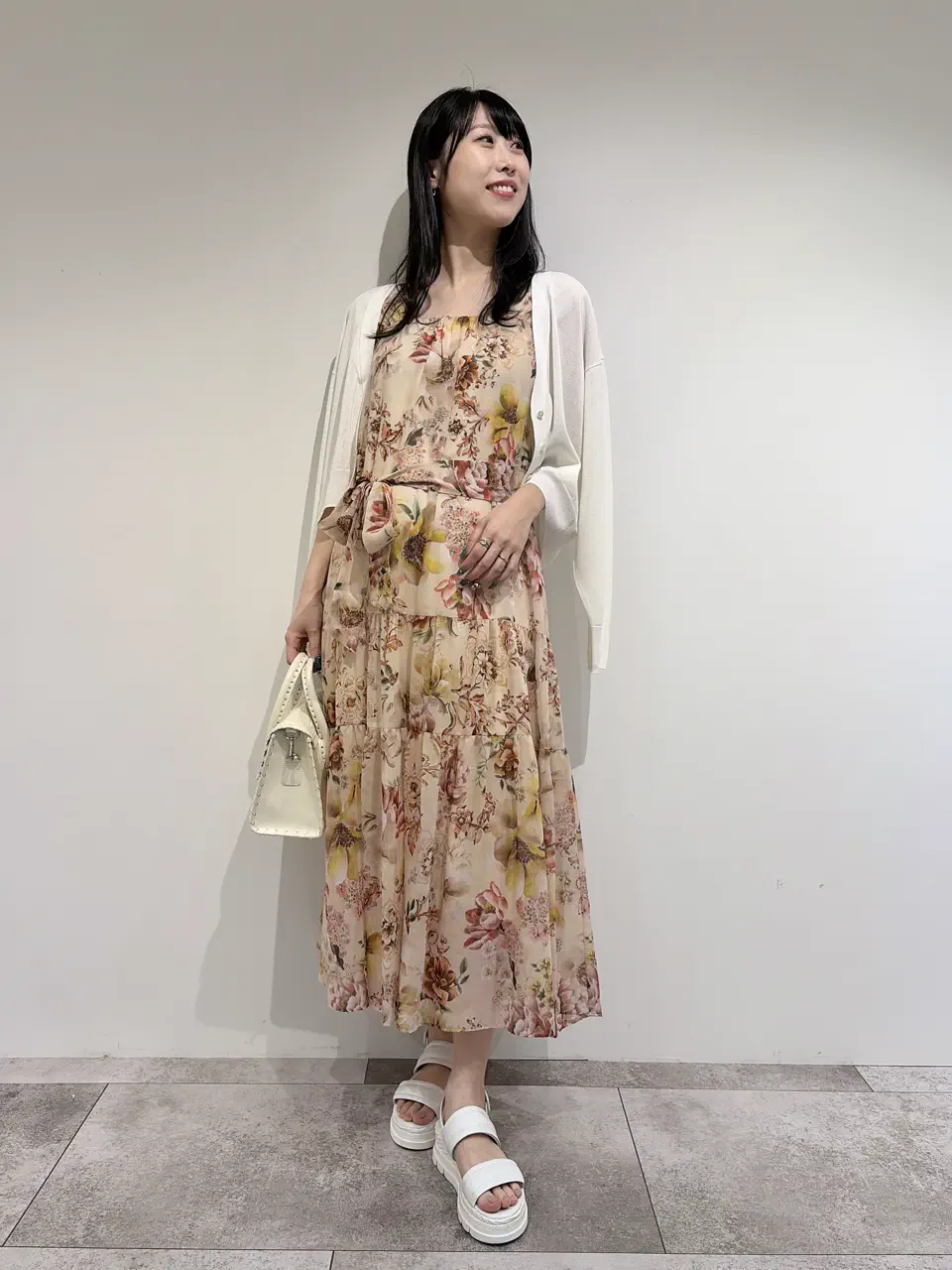 GRACE CONTINENTAL 端場 わかな コーディネート画像