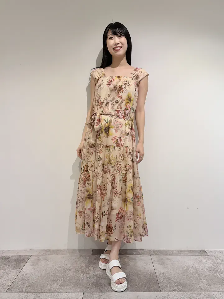 GRACE CONTINENTAL 端場 わかな コーディネート画像