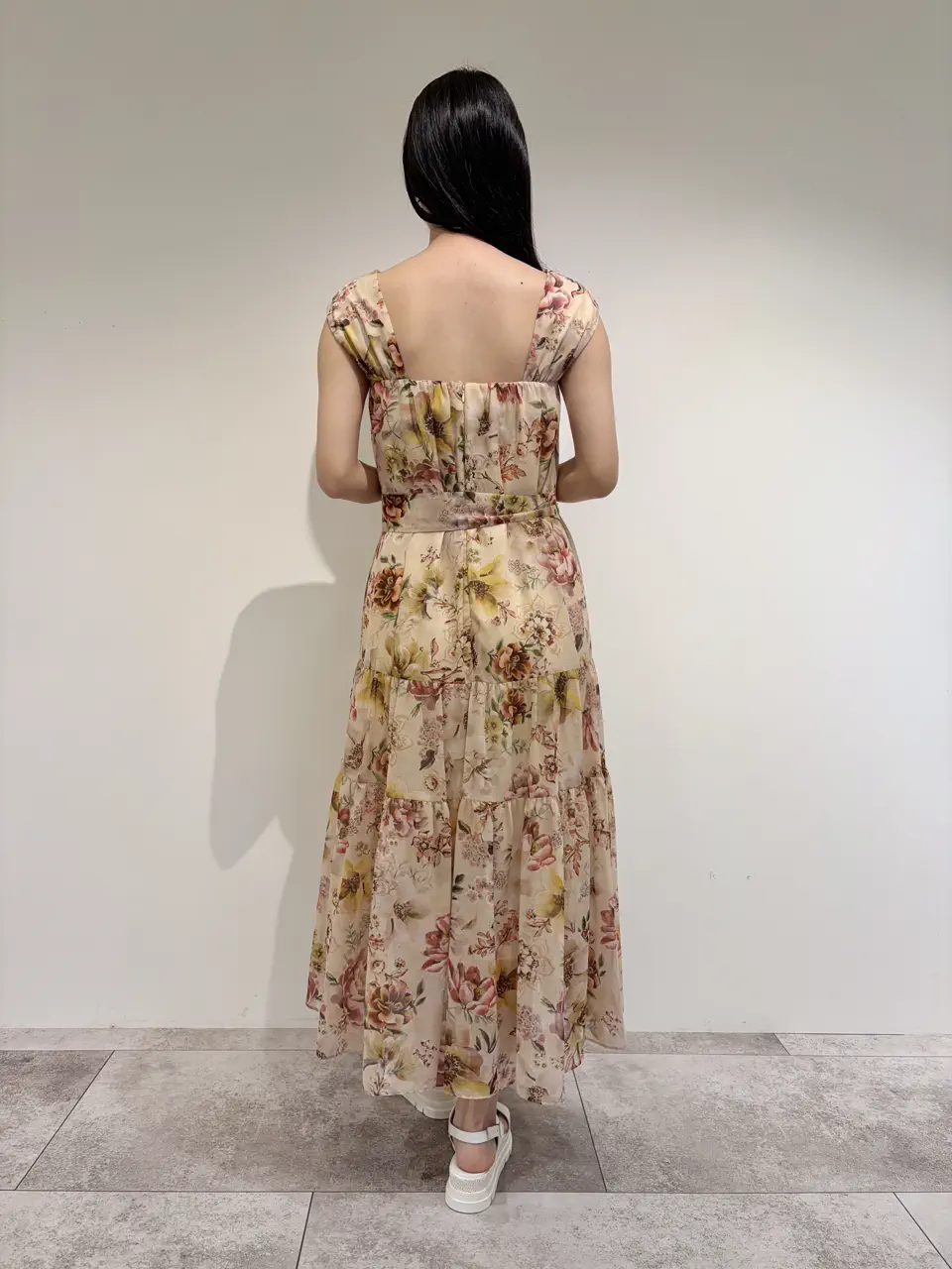 GRACE CONTINENTAL 端場 わかな コーディネート画像