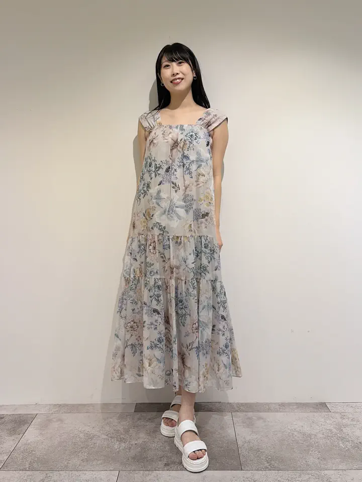 GRACE CONTINENTAL 端場 わかな コーディネート画像