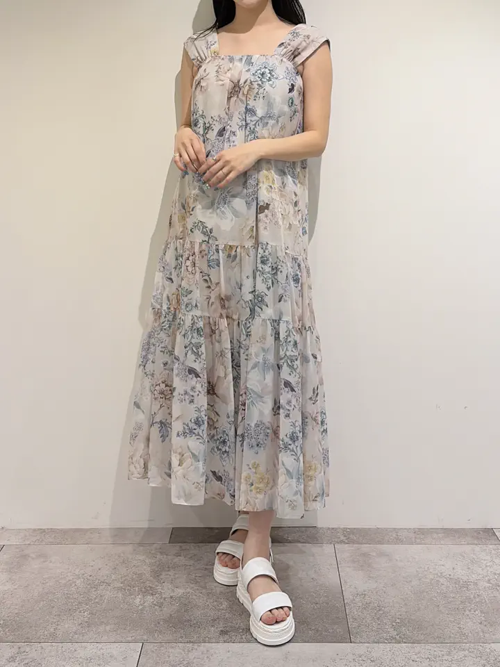 GRACE CONTINENTAL 端場 わかな コーディネート画像