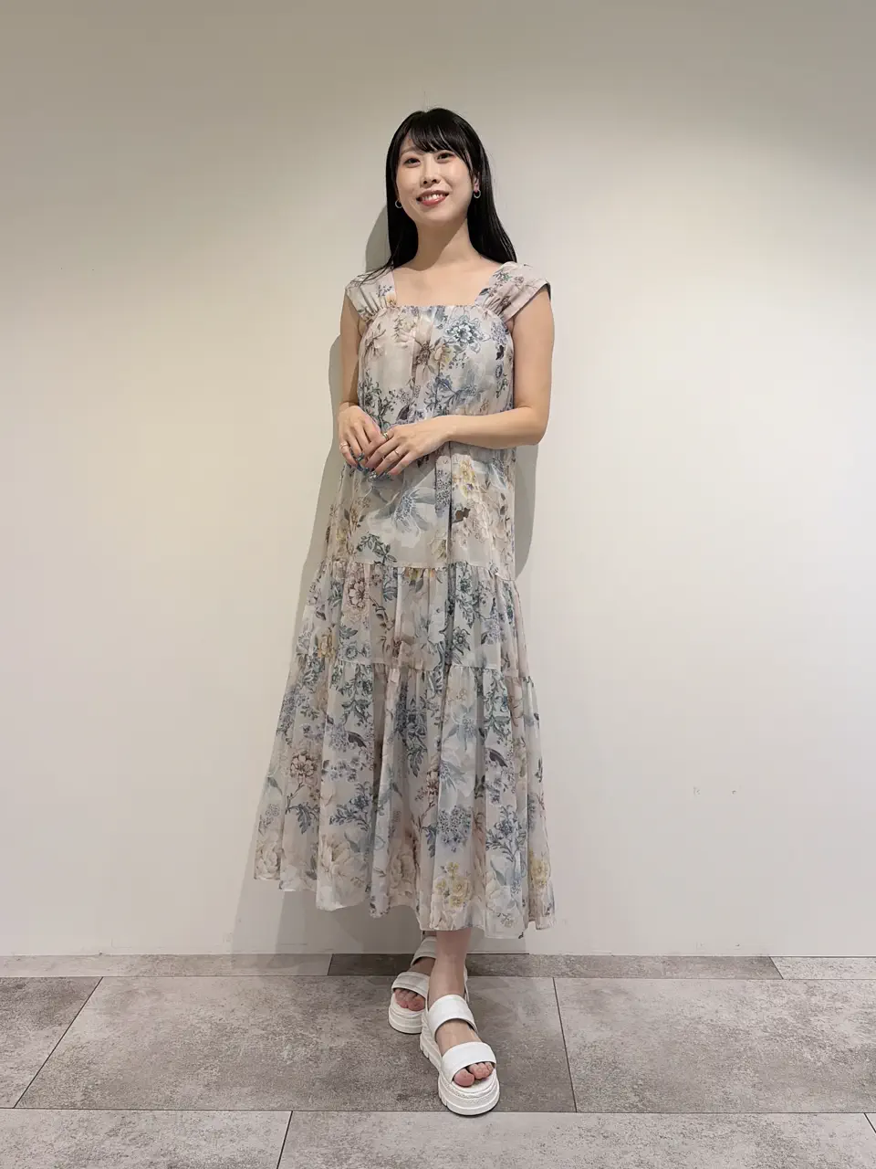 GRACE CONTINENTAL 端場 わかな コーディネート画像
