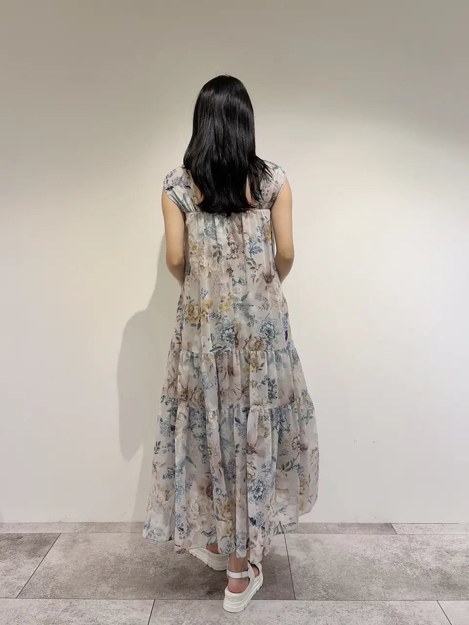GRACE CONTINENTAL 端場 わかな コーディネート画像