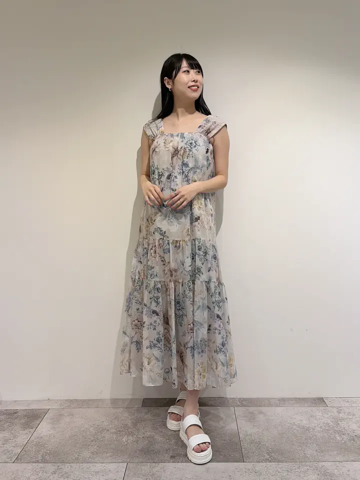 GRACE CONTINENTAL 端場 わかな コーディネート画像