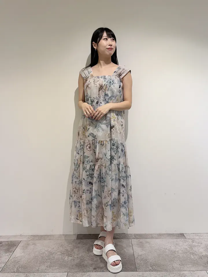 GRACE CONTINENTAL 端場 わかな コーディネート画像