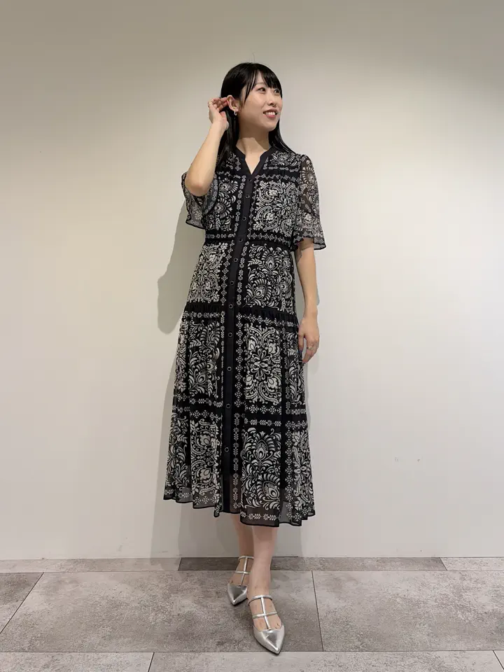 GRACE CONTINENTAL 端場 わかな コーディネート画像