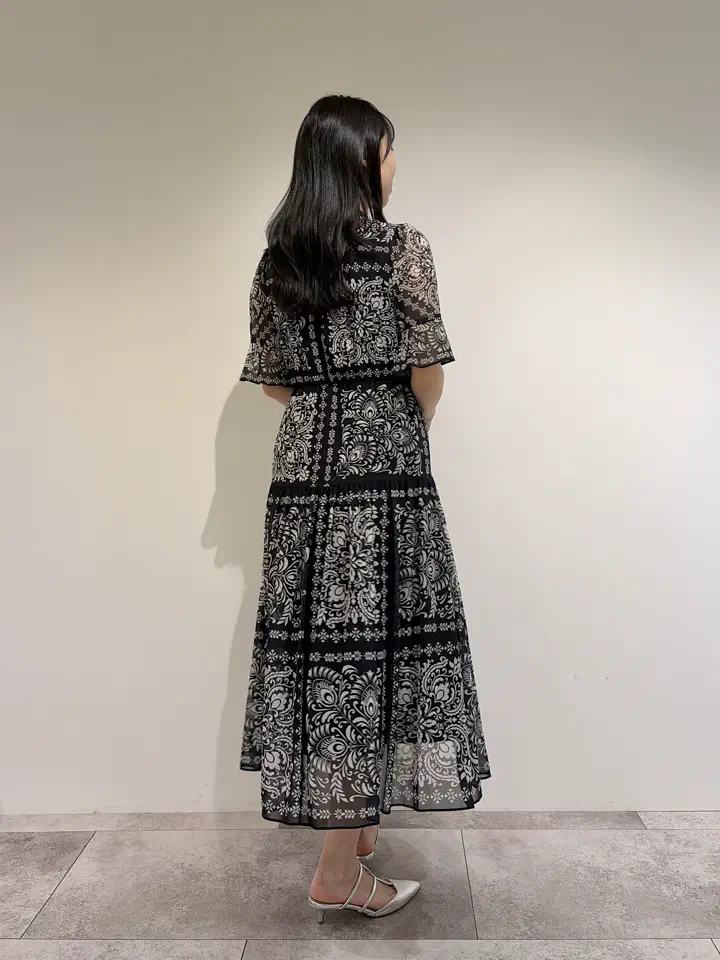 GRACE CONTINENTAL 端場 わかな コーディネート画像