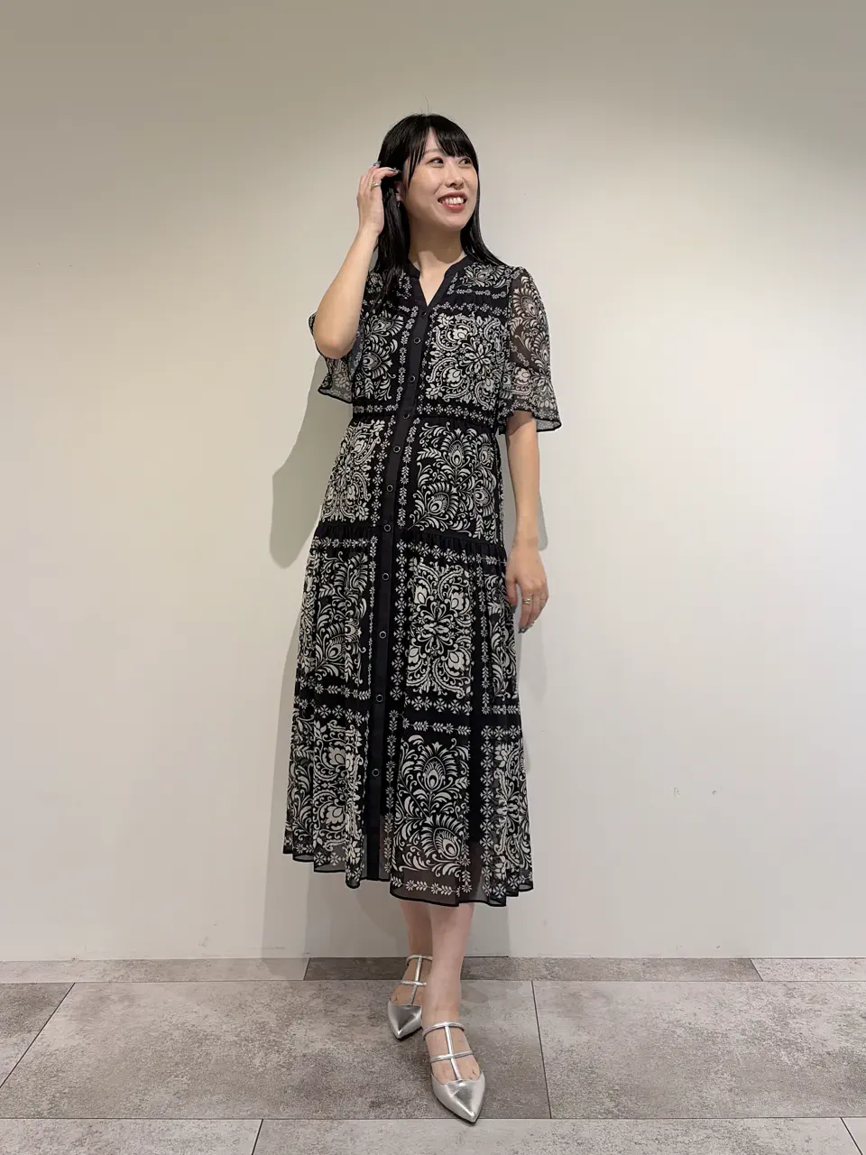 GRACE CONTINENTAL 端場 わかな コーディネート画像