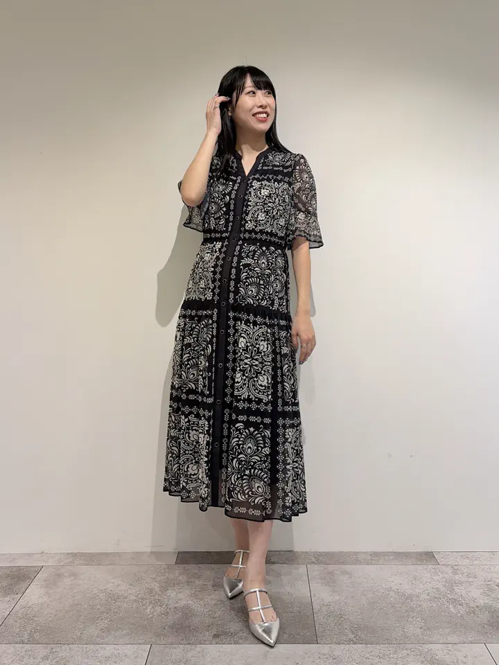 GRACE CONTINENTAL 端場 わかな コーディネート画像