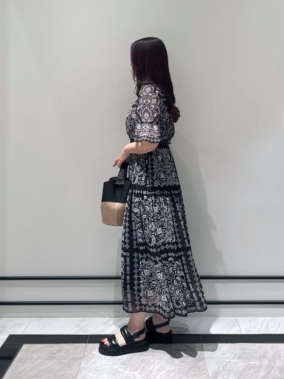 GRACE CONTINENTAL MOMOKO コーディネート画像