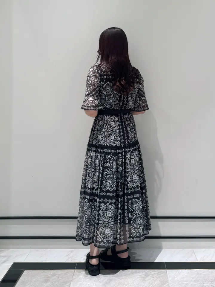 GRACE CONTINENTAL MOMOKO コーディネート画像