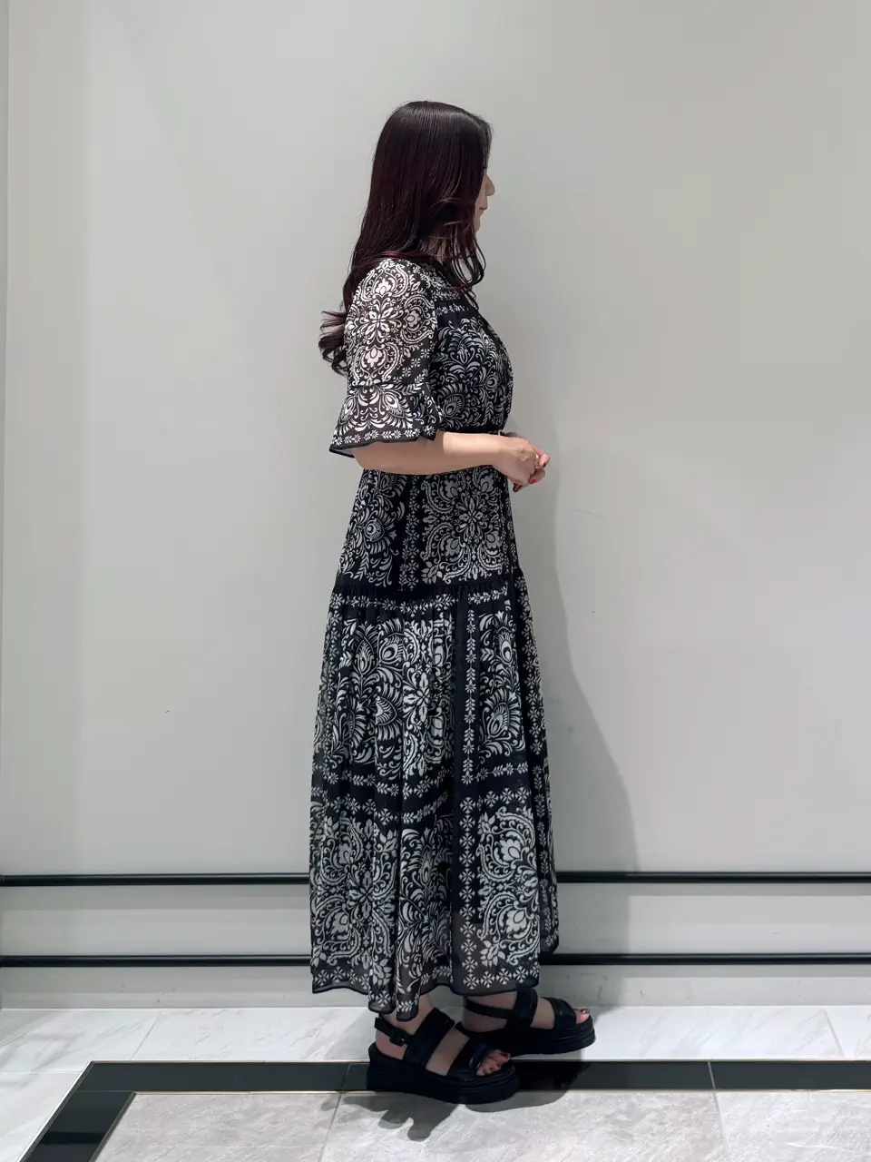 GRACE CONTINENTAL MOMOKO コーディネート画像