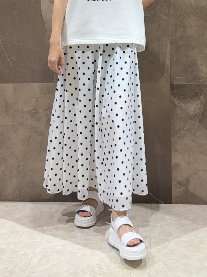 GRACE CONTINENTAL 穐山　香織 コーディネート画像