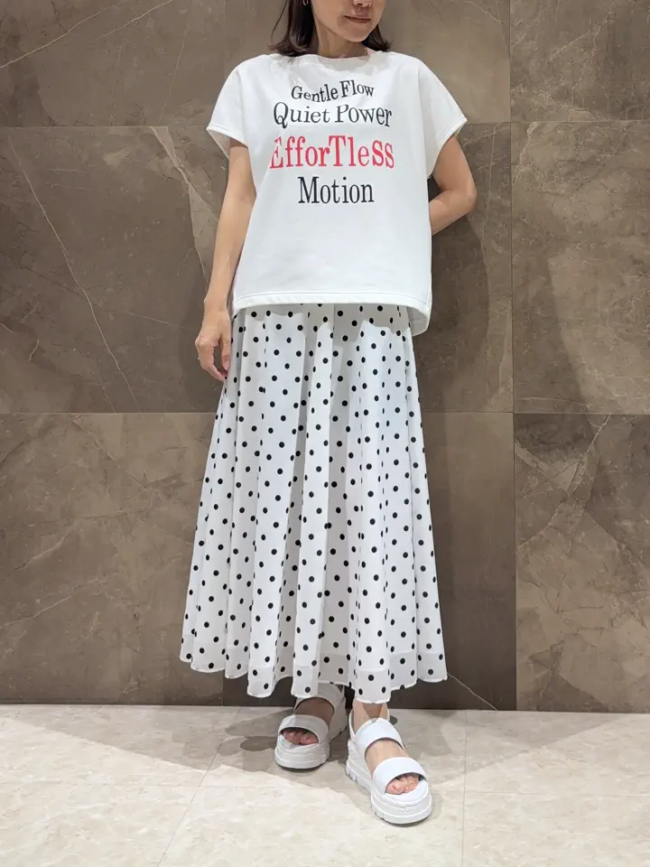 GRACE CONTINENTAL 穐山　香織 コーディネート画像