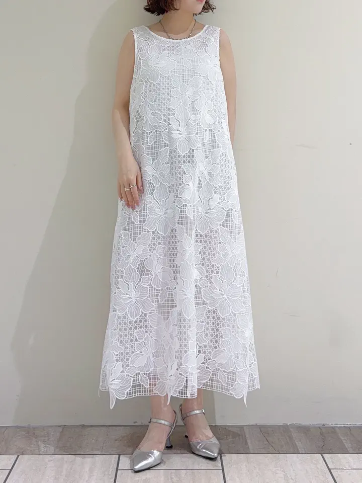 GRACE CONTINENTAL SASAKI コーディネート画像
