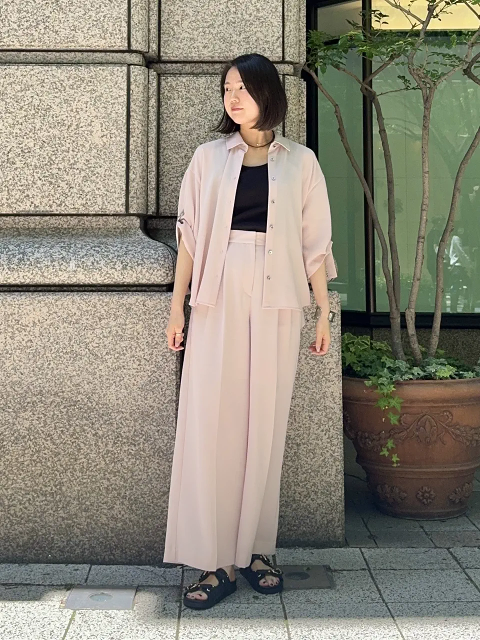 GRACE CONTINENTAL 伊藤　静華 コーディネート画像