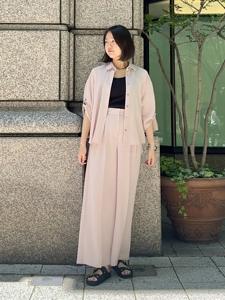GRACE CONTINENTAL 伊藤　静華 コーディネート画像
