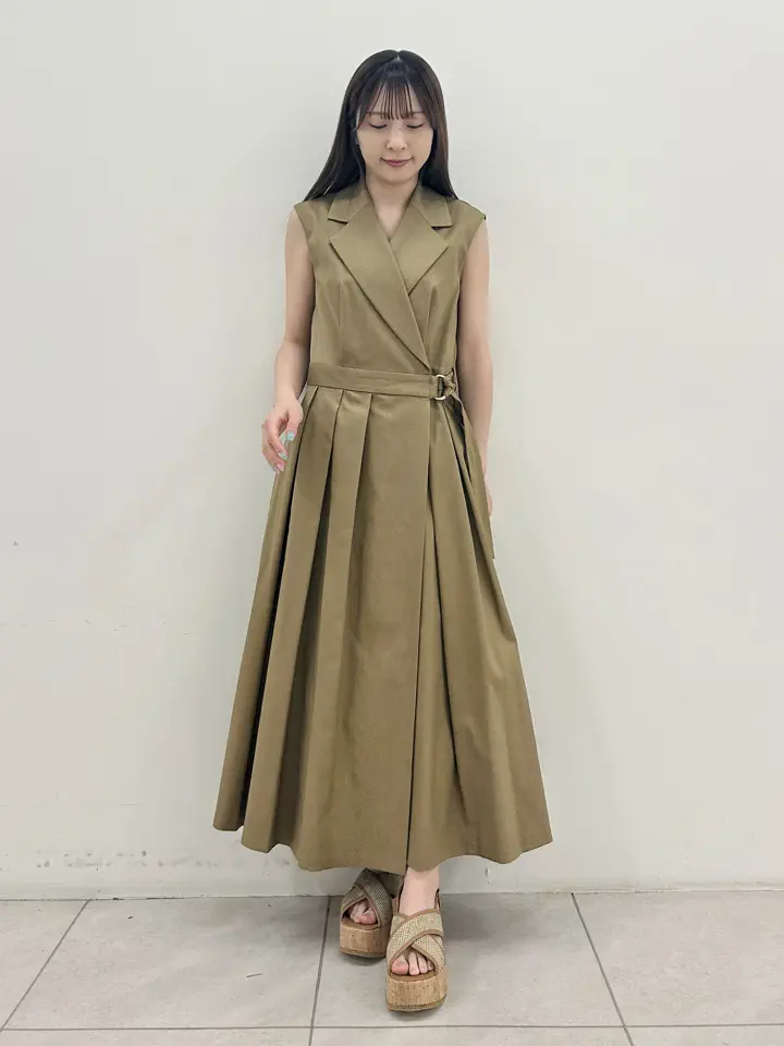 GRACE CONTINENTAL Miu Akamatsu コーディネート画像