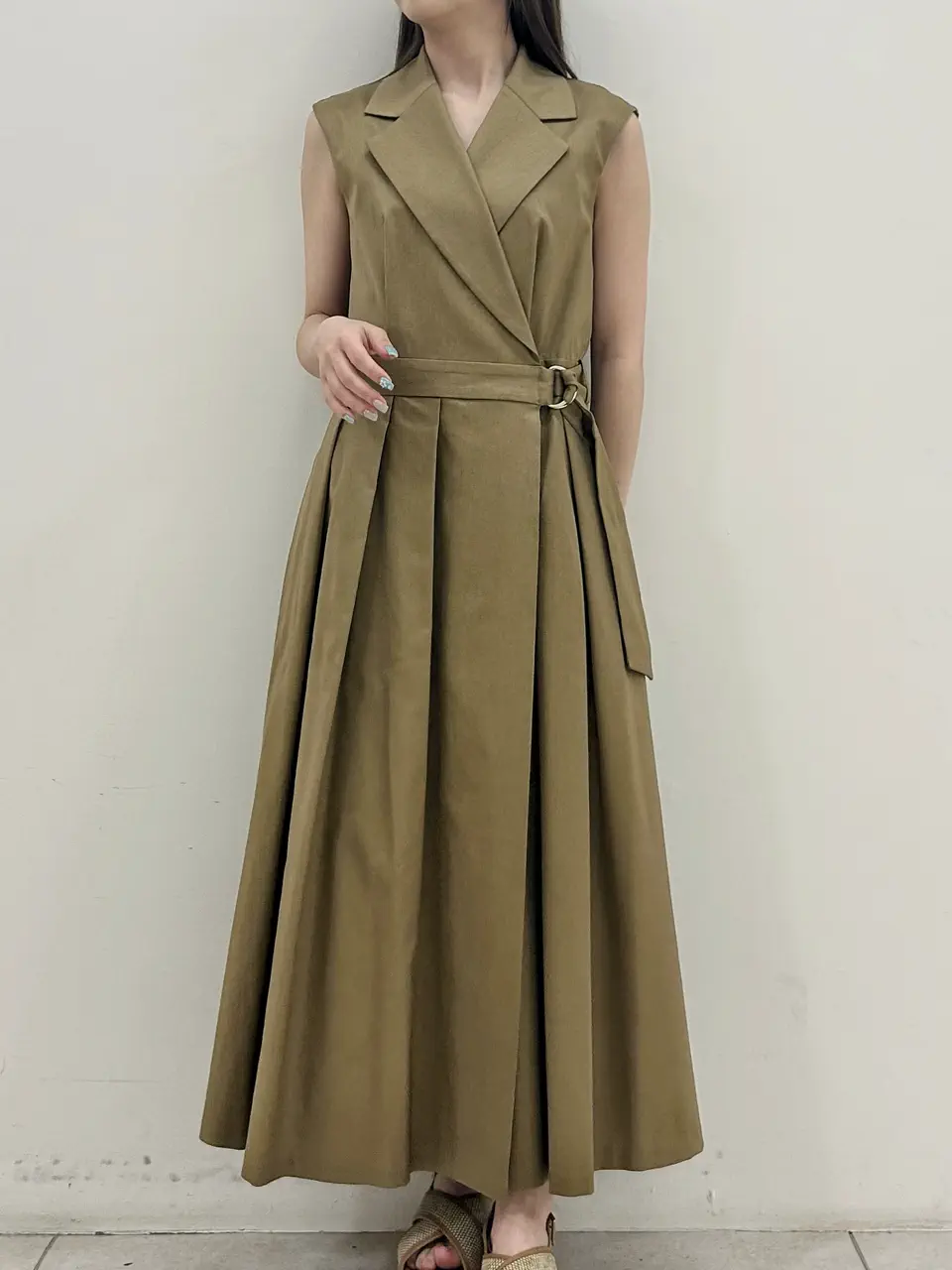 GRACE CONTINENTAL Miu Akamatsu コーディネート画像