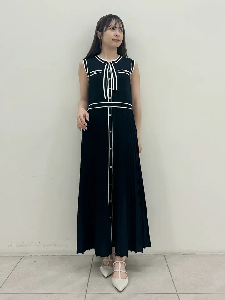 GRACE CONTINENTAL Miu Akamatsu コーディネート画像