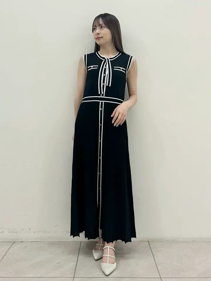 GRACE CONTINENTAL Miu Akamatsu コーディネート画像