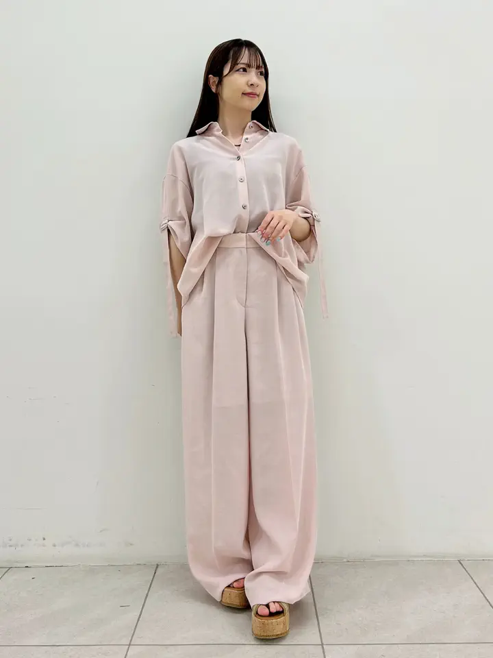GRACE CONTINENTAL Miu Akamatsu コーディネート画像