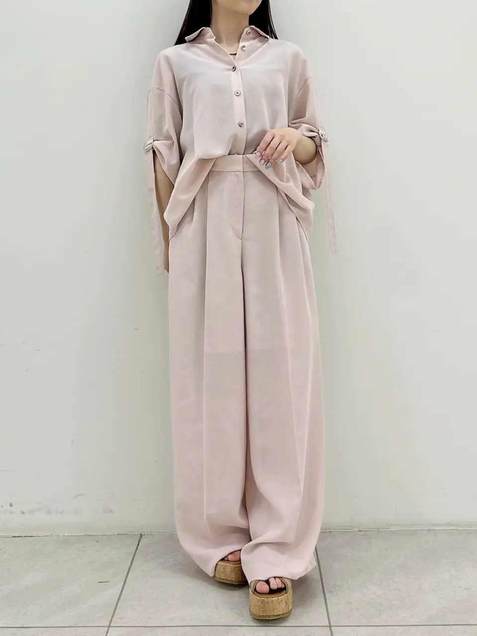 GRACE CONTINENTAL Miu Akamatsu コーディネート画像