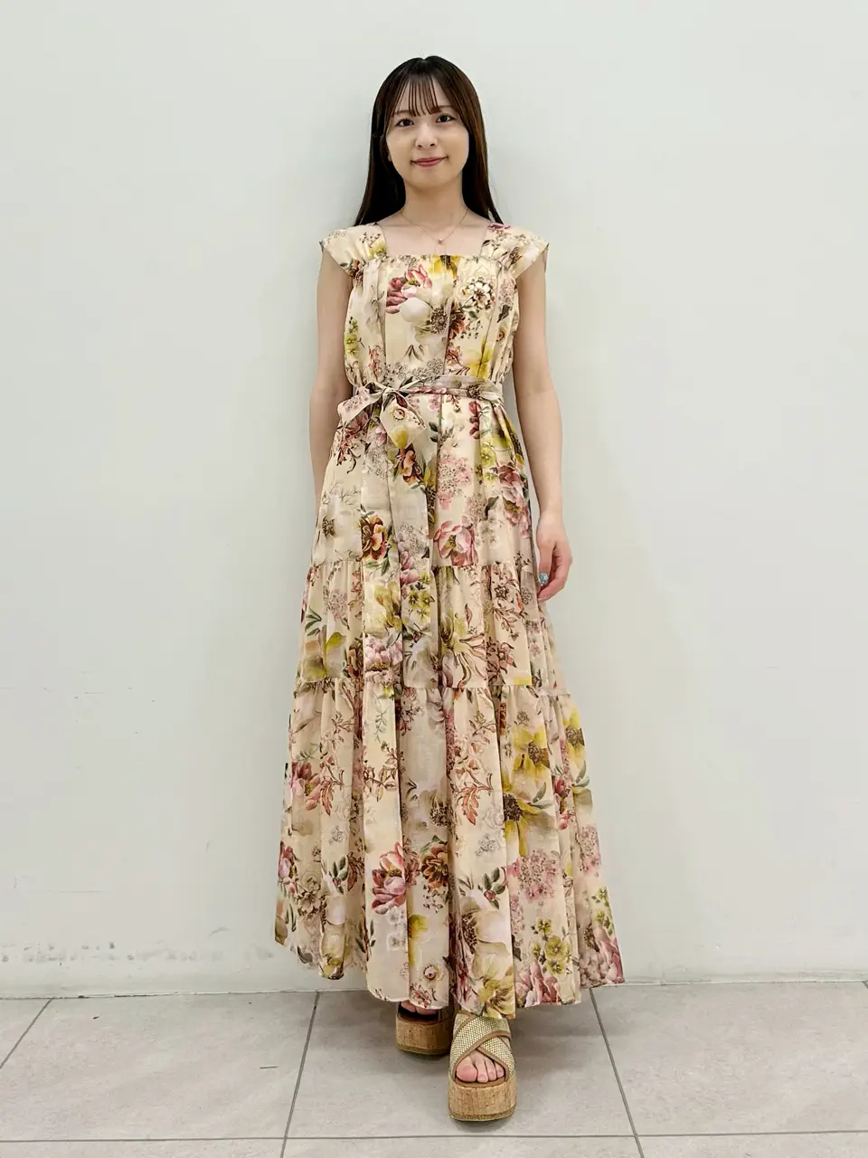  Miu Akamatsu コーディネート画像