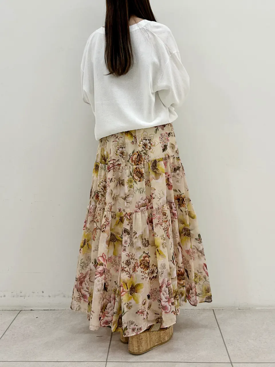 GRACE CONTINENTAL Miu Akamatsu コーディネート画像