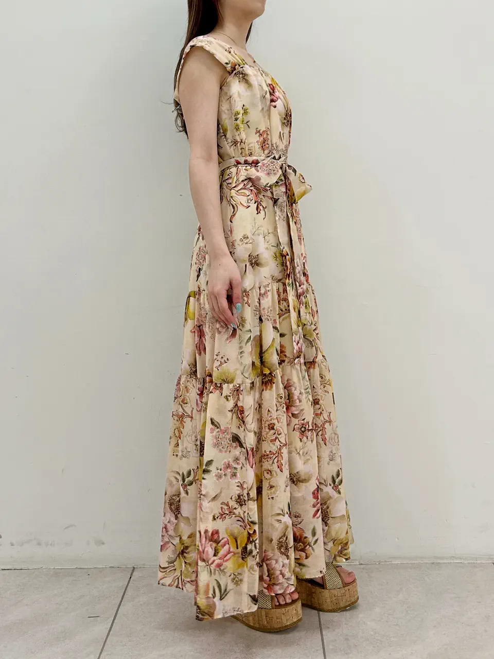 GRACE CONTINENTAL Miu Akamatsu コーディネート画像