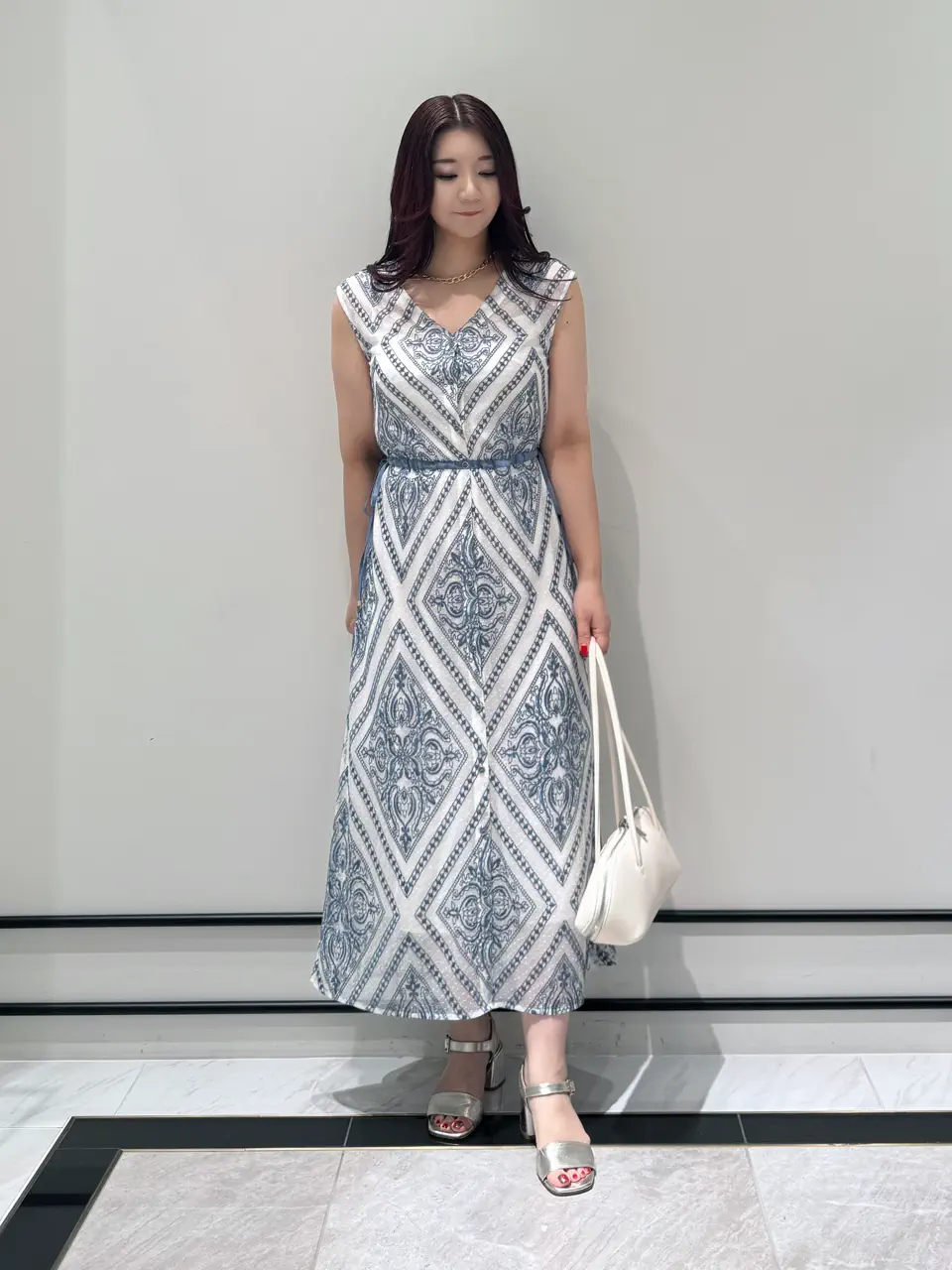 GRACE CONTINENTAL MOMOKO コーディネート画像