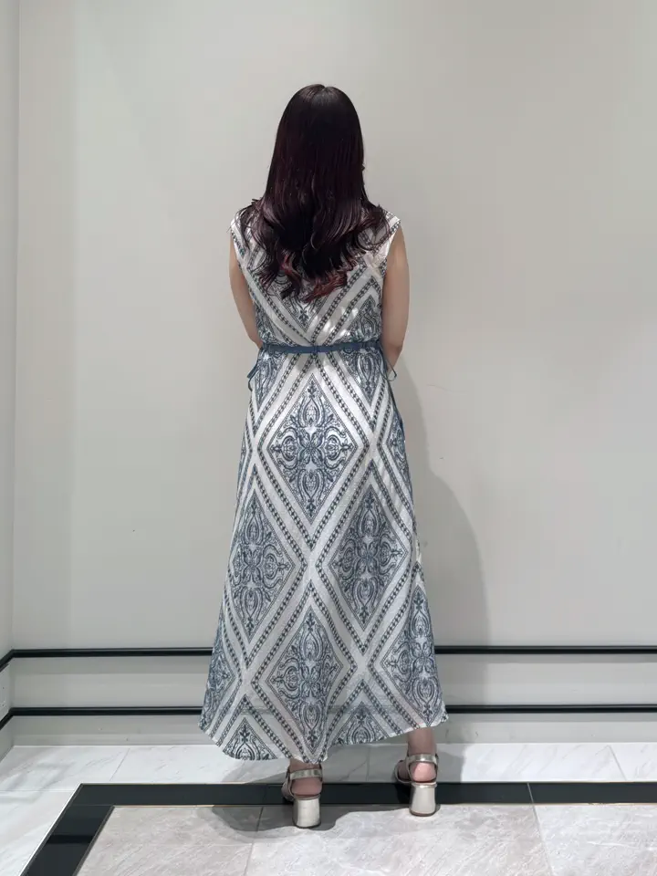 GRACE CONTINENTAL MOMOKO コーディネート画像