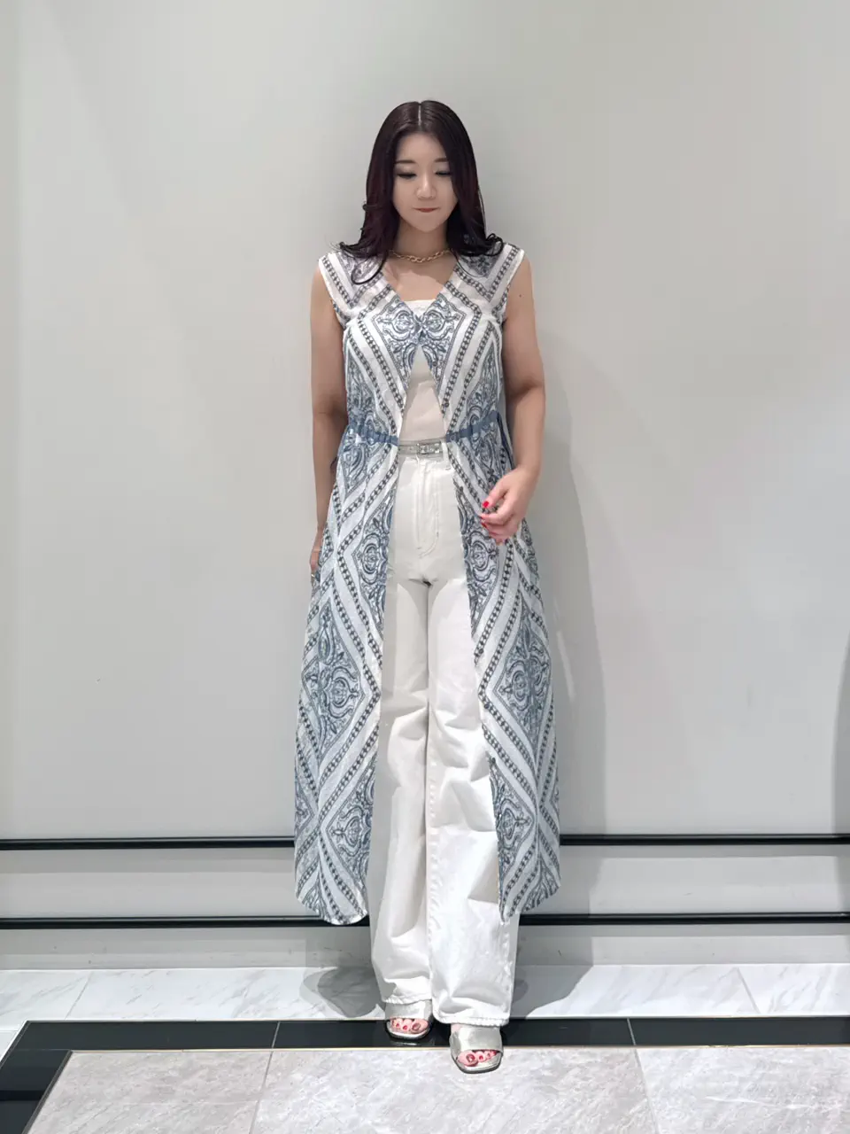 GRACE CONTINENTAL MOMOKO コーディネート画像