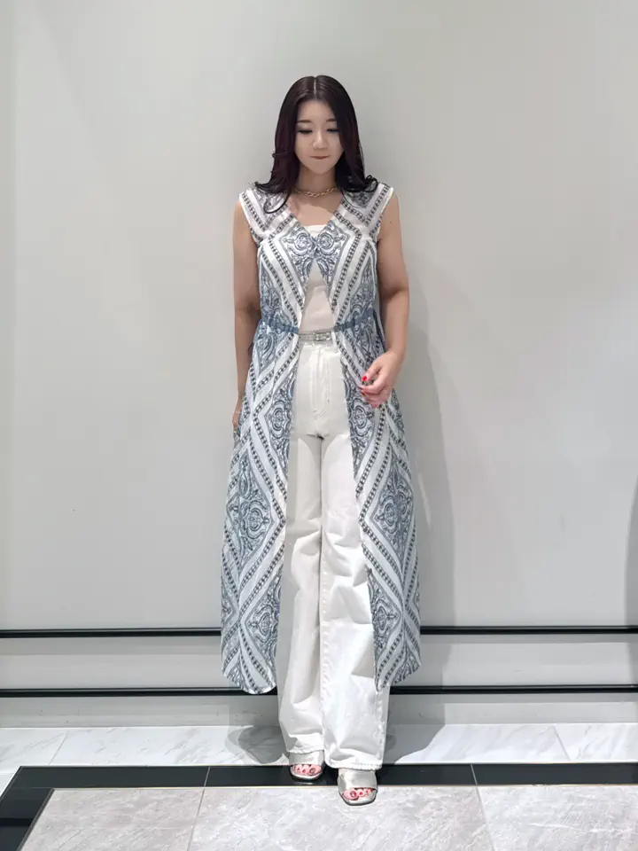 GRACE CONTINENTAL MOMOKO コーディネート画像