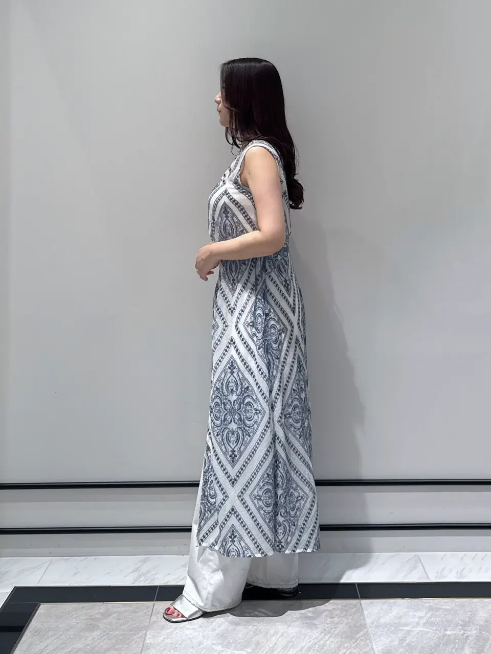 GRACE CONTINENTAL MOMOKO コーディネート画像