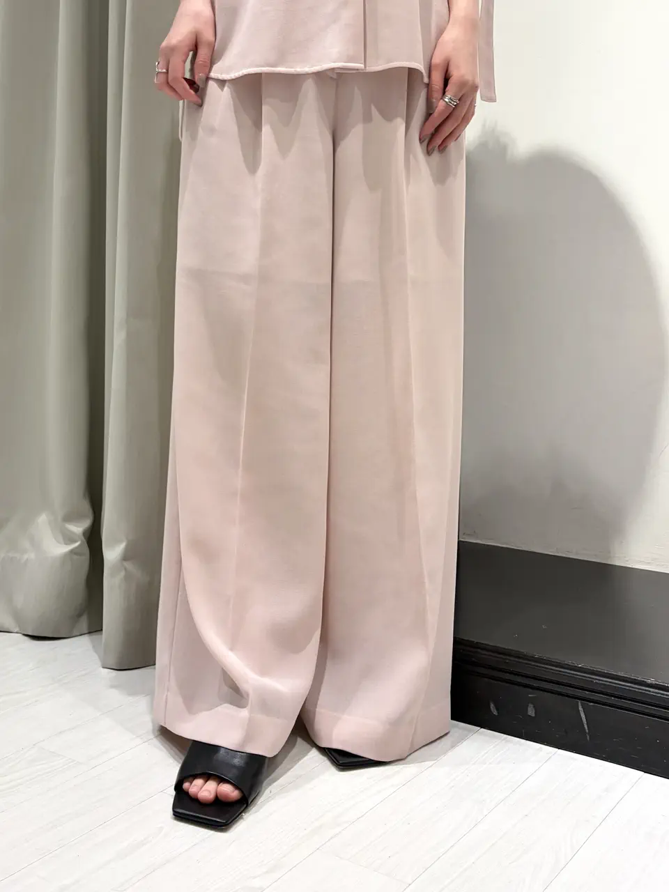 GRACE CONTINENTAL kobayashi コーディネート画像