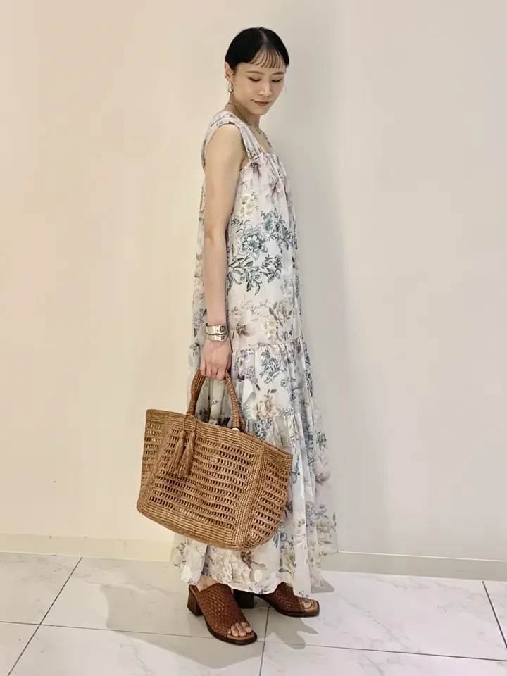 GRACE CONTINENTAL haruka iwasaki コーディネート画像