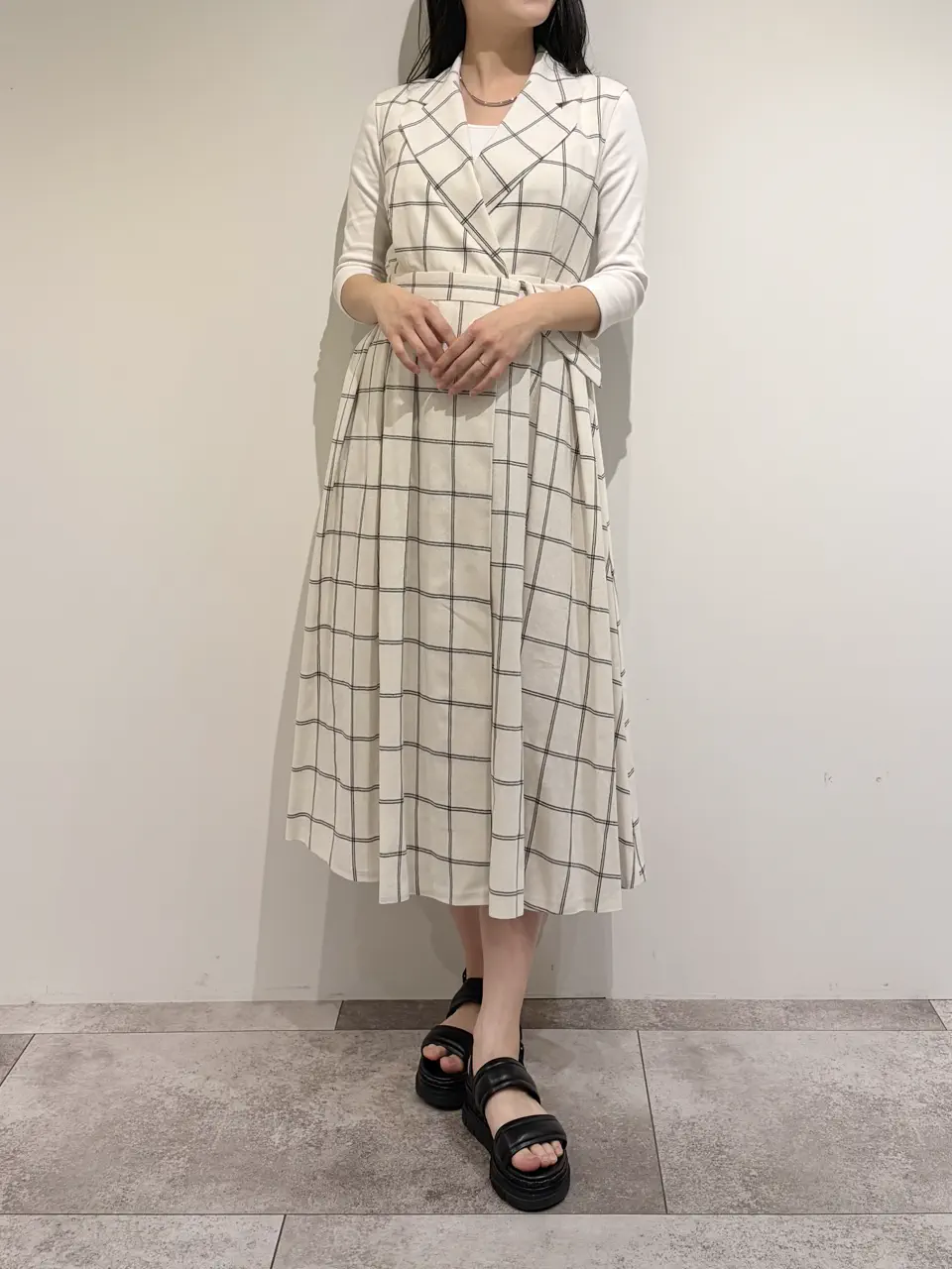 GRACE CONTINENTAL 端場 わかな コーディネート画像