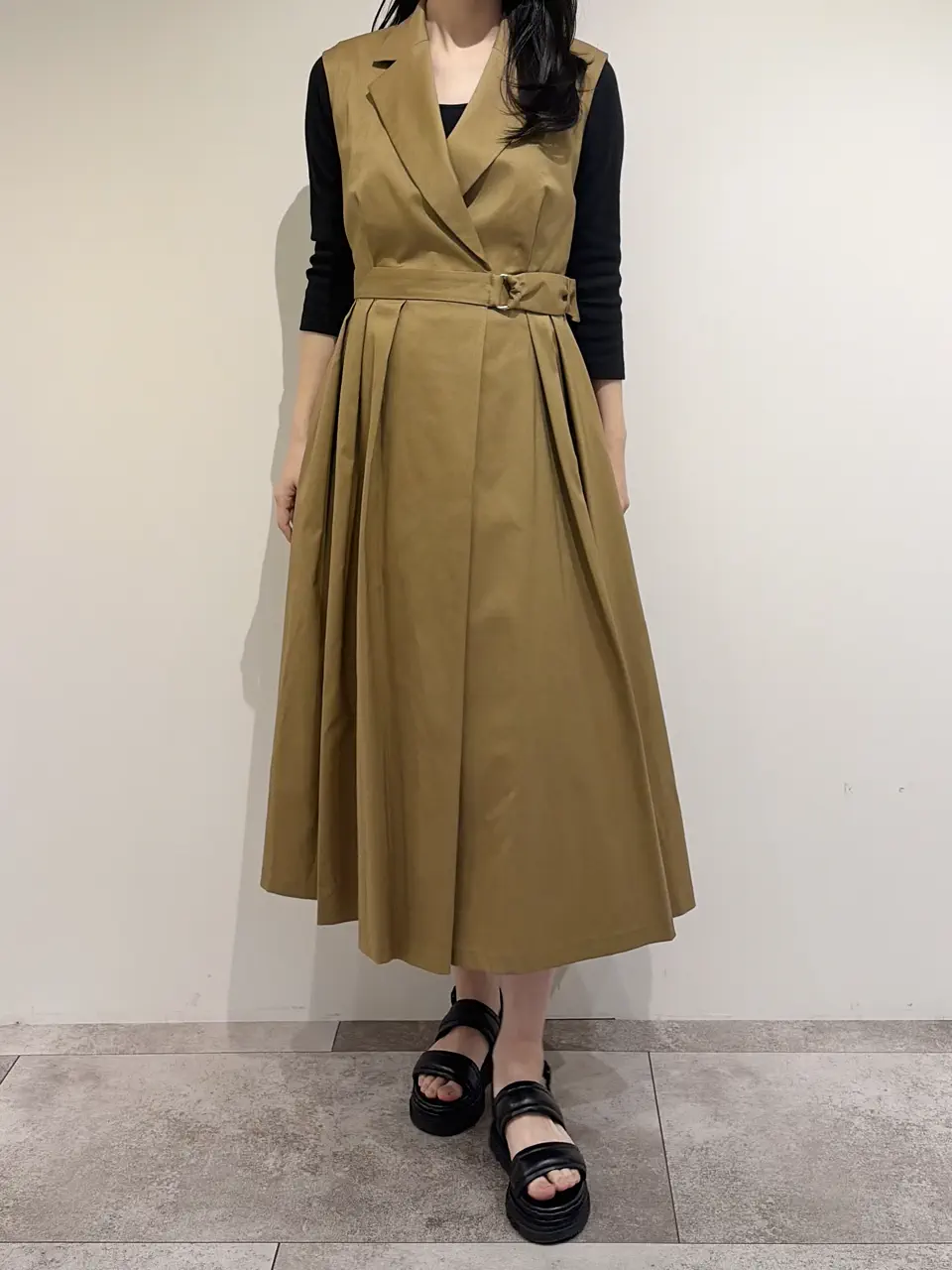 GRACE CONTINENTAL 端場 わかな コーディネート画像