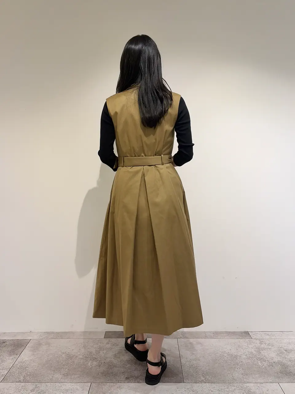 GRACE CONTINENTAL 端場 わかな コーディネート画像