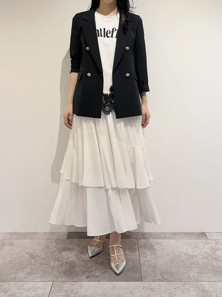 GRACE CONTINENTAL 端場 わかな コーディネート画像