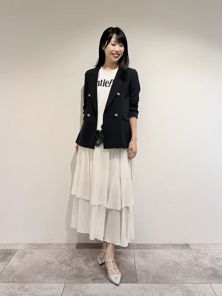 GRACE CONTINENTAL 端場 わかな コーディネート画像