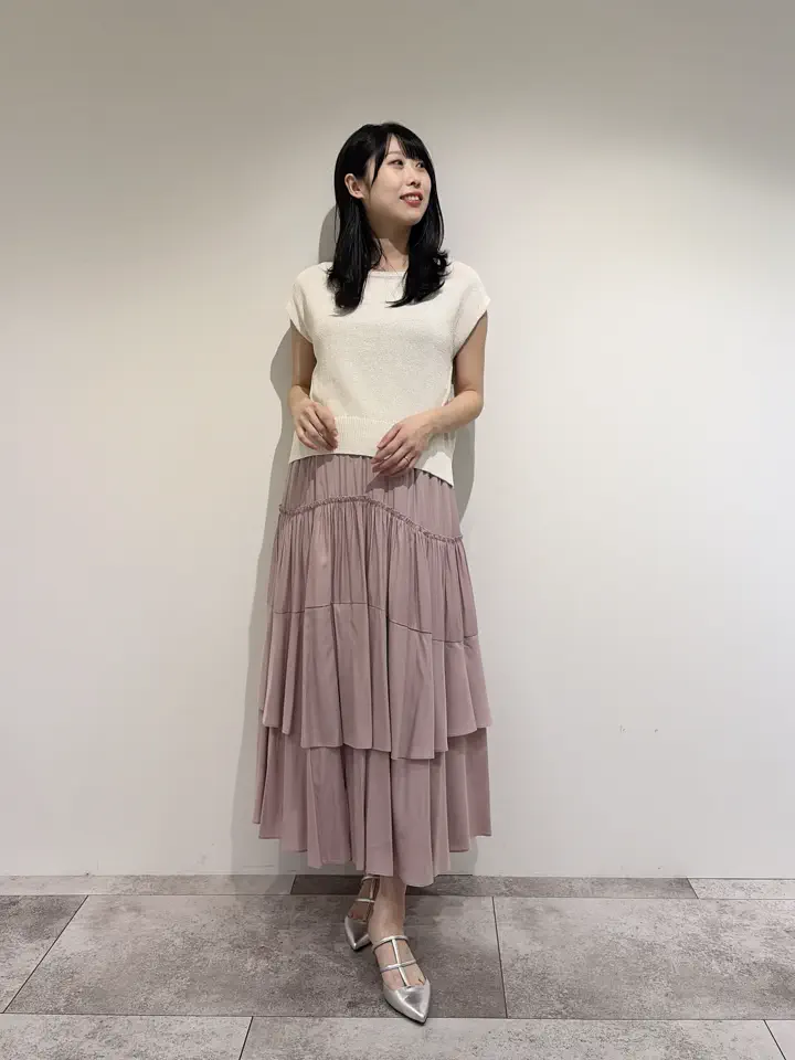 GRACE CONTINENTAL 端場 わかな コーディネート画像