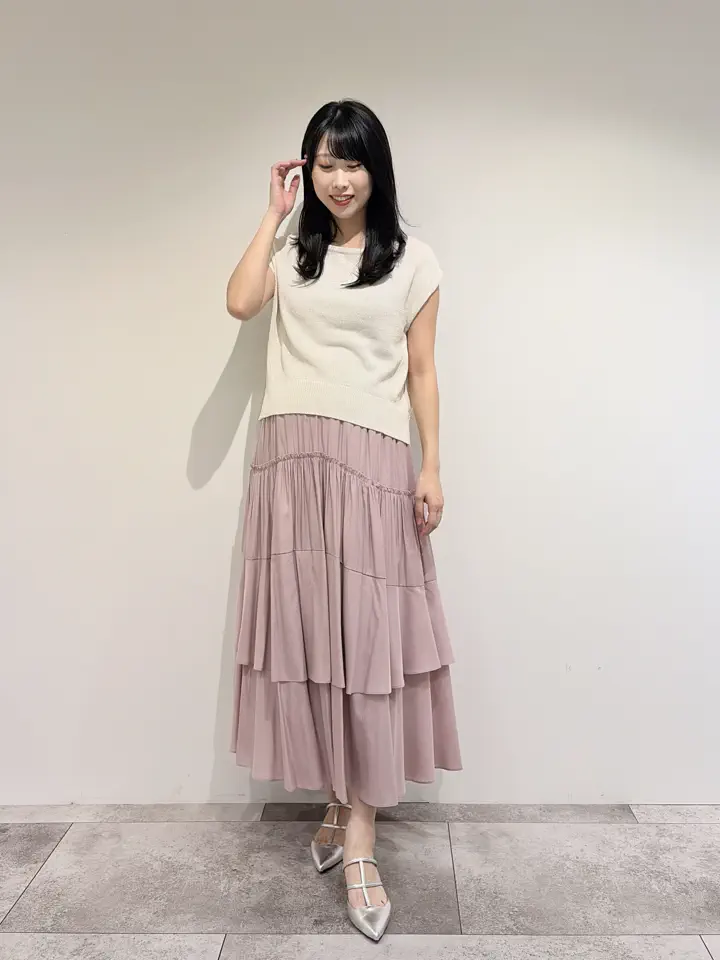 GRACE CONTINENTAL 端場 わかな コーディネート画像
