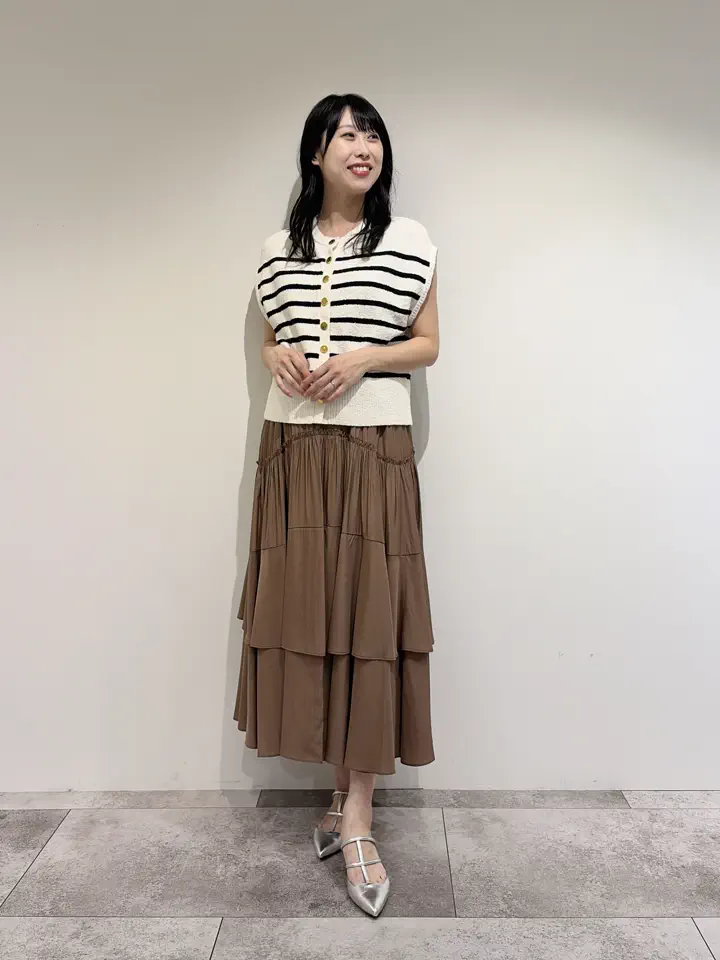 GRACE CONTINENTAL 端場 わかな コーディネート画像
