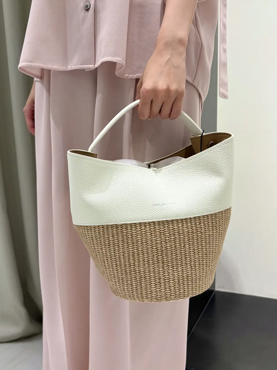 GRACE CONTINENTAL Abe コーディネート画像