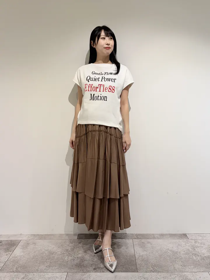 GRACE CONTINENTAL 端場 わかな コーディネート画像